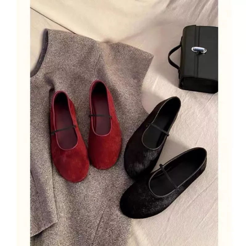 BeigeClothig✤｜𝐎𝐜𝐭.03 真皮 質感短毛瑪莉珍平底鞋