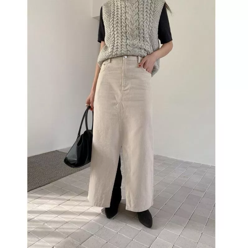 BeigeClothig✤｜𝐍𝐨v.02 開衩設計燈芯絨直紋半身裙