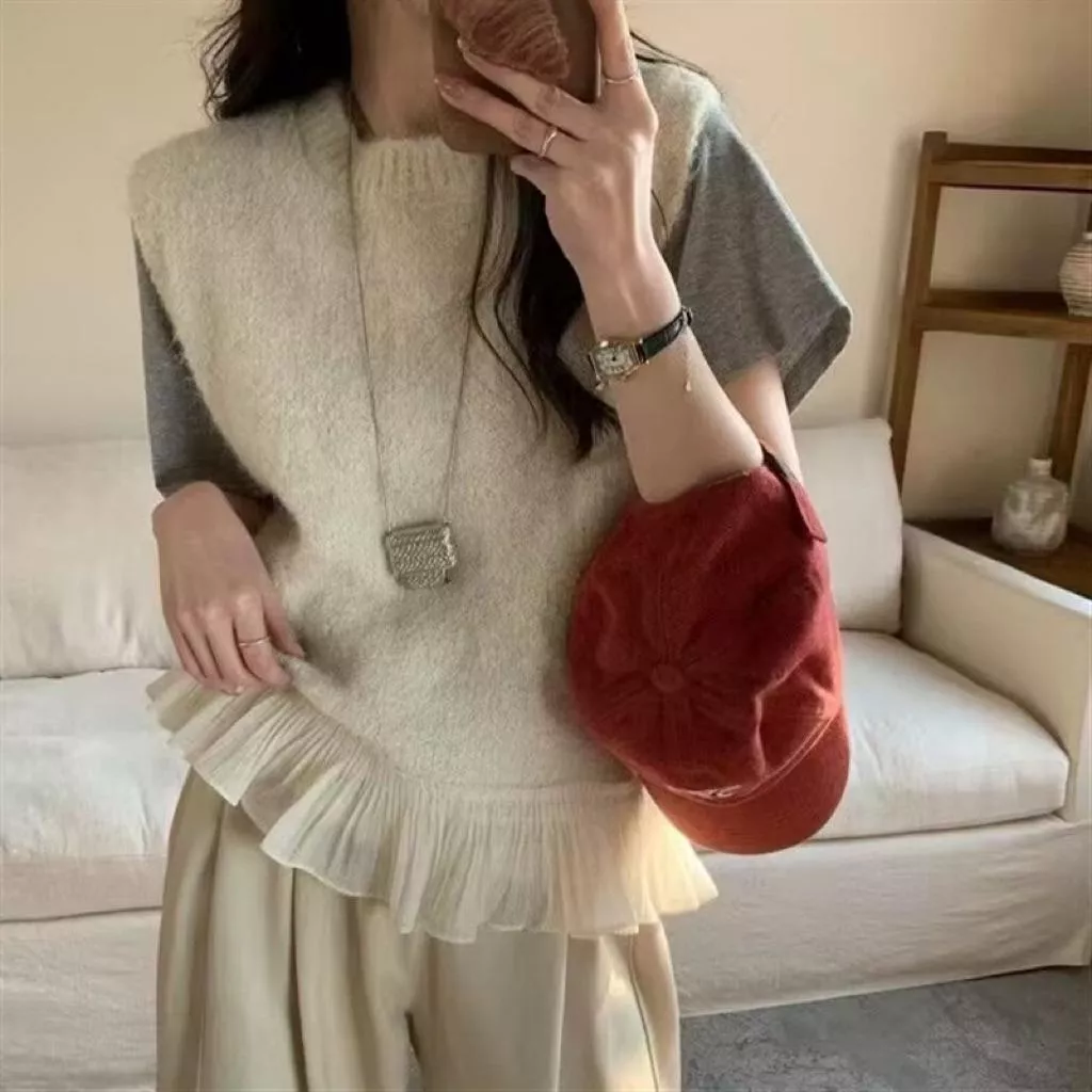 BeigeClothig✤｜𝑱𝒂𝒏.07 設計感荷葉花邊疊穿毛衣背心