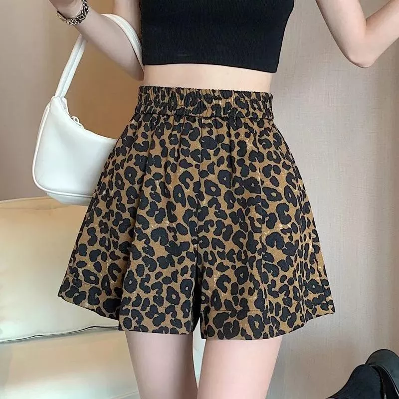 貓姐的網路商店~有大尺碼~G6668豹紋大碼短褲~L-5XL~一件320元~預購款
