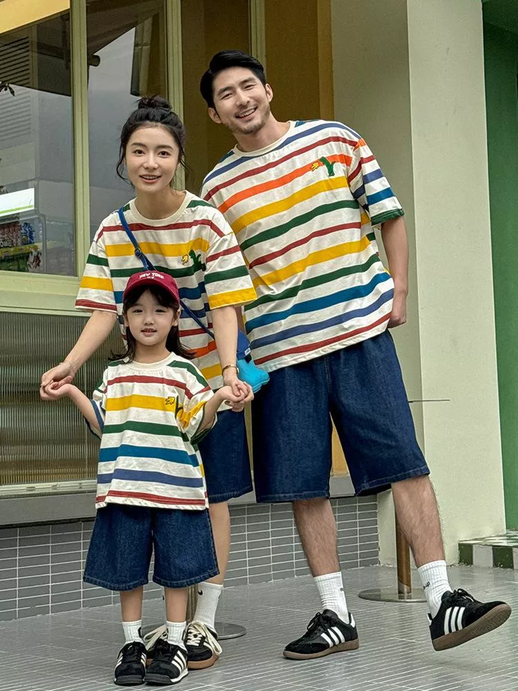 〔親子裝〕多巴胺彩條恐龍短袖上衣