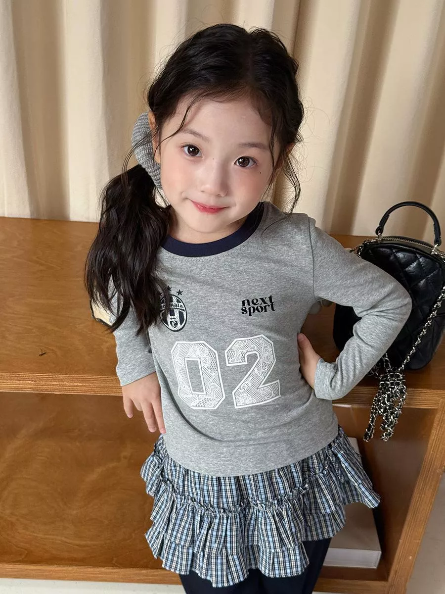 〔90-170〕時髦撞色領02字母T恤