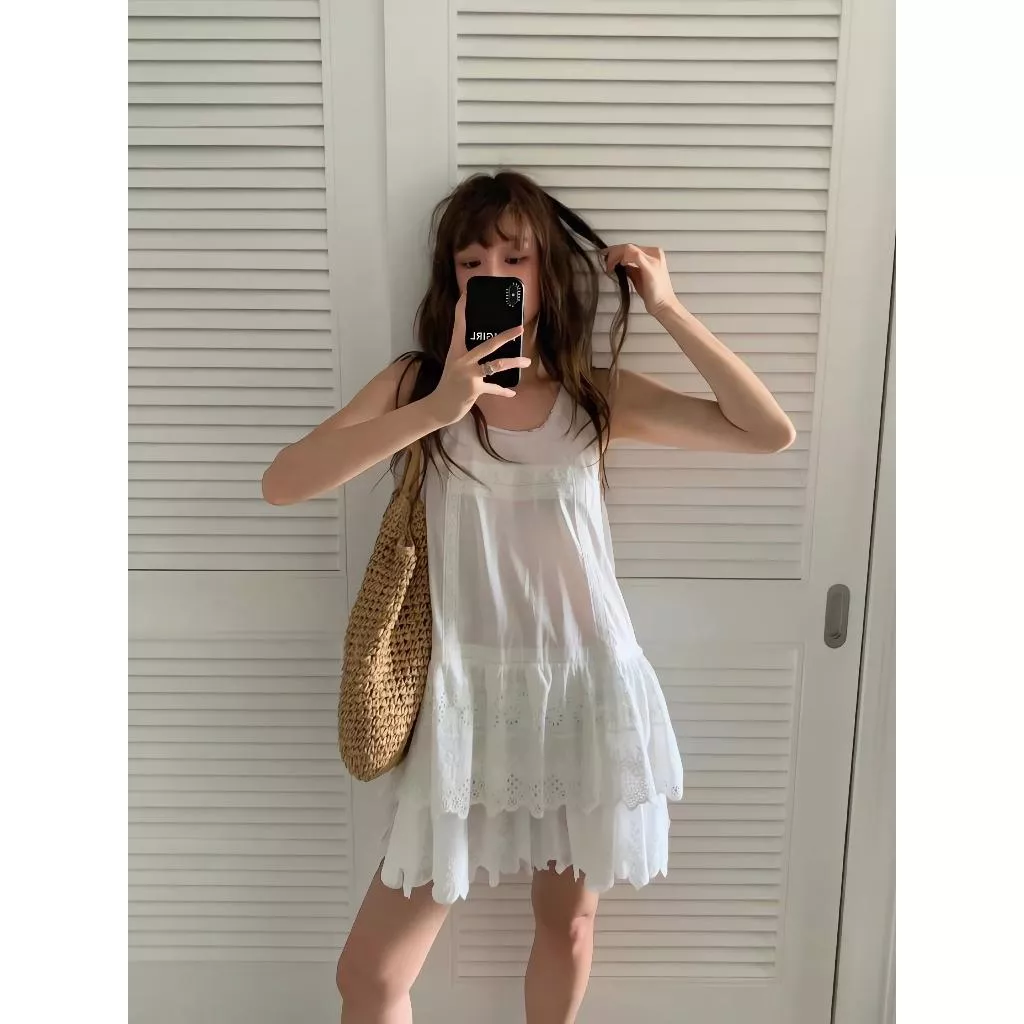 Tom Girl 雲朵邊境 鏤空蕾絲透膚吊帶裙 波希米亞綁帶短洋裝