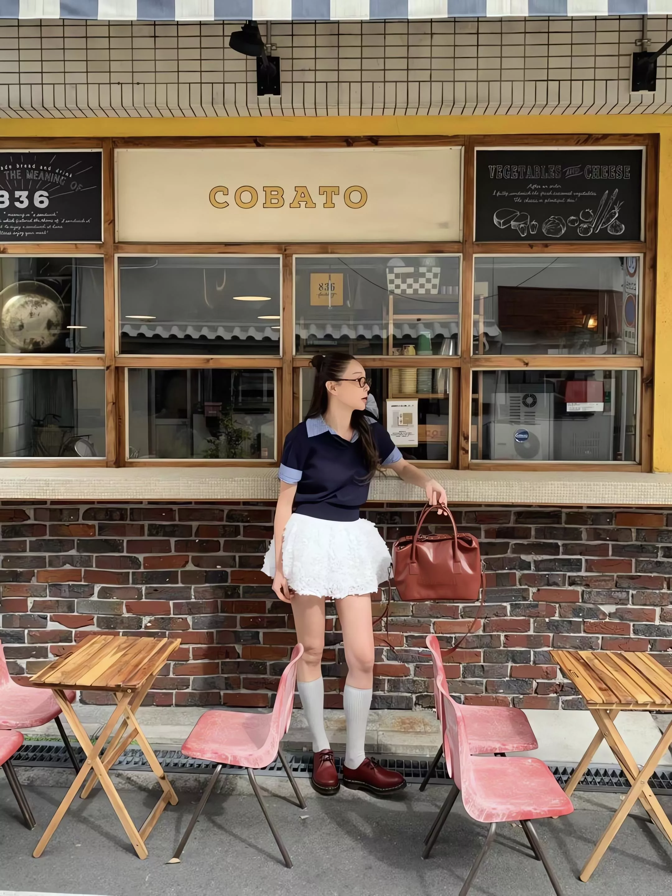 現貨 Tom Girl 立體白花瓣澎澎短褲裙 鬆緊腰褲裙