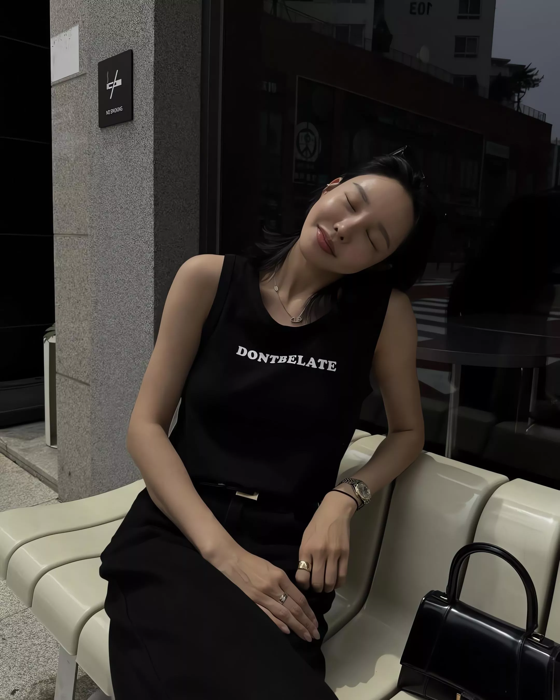 DONTBELATE 簡約字母無袖背心