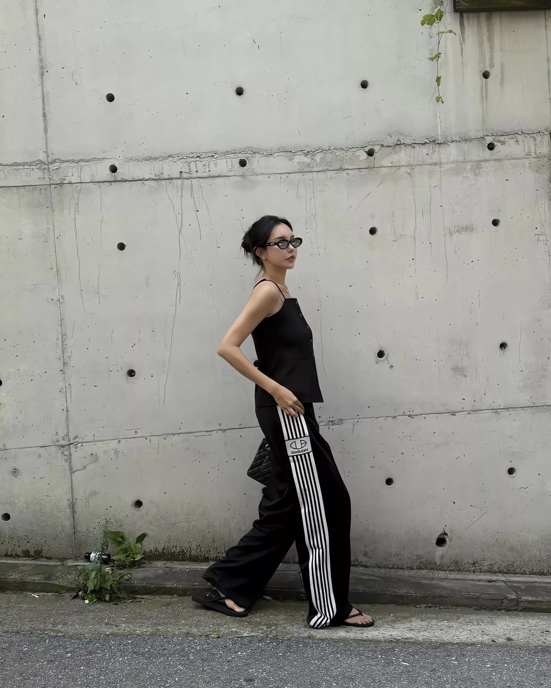 DONTBELATE 條紋Logo側標運動感休閒長褲 鬆緊腰長褲