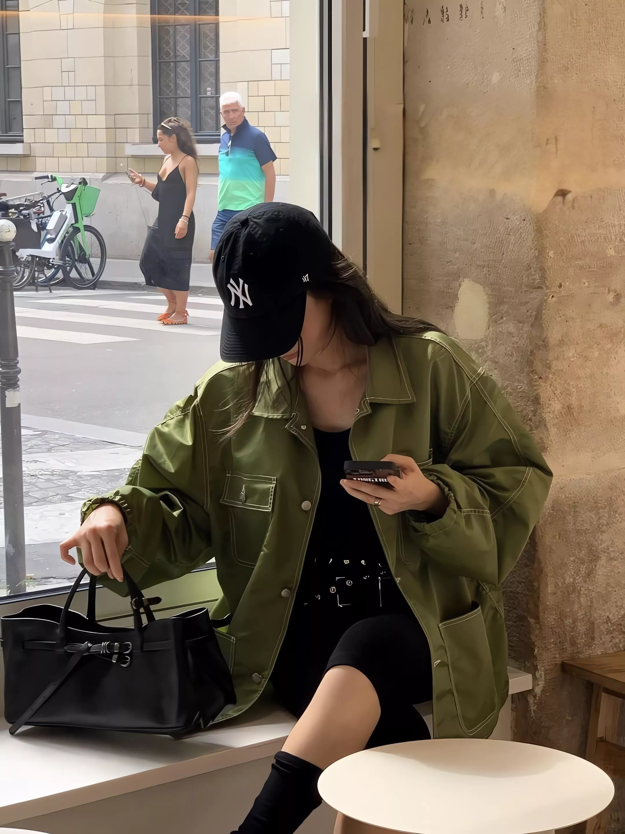 Tom Girl 輕量光澤尼龍車線寬鬆外套
