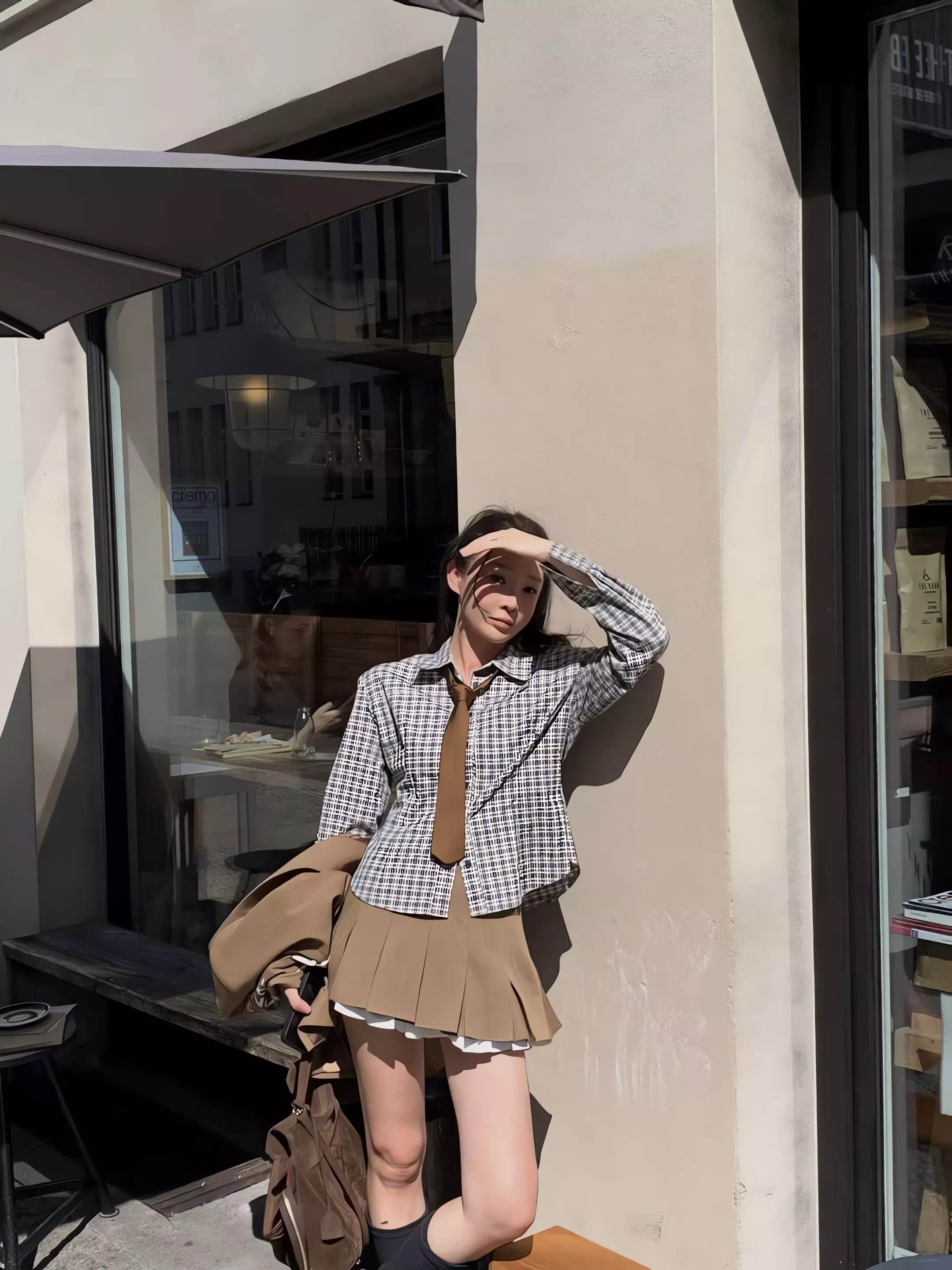 Tom Girl 短版收腰格紋襯衫 可拆式墊肩