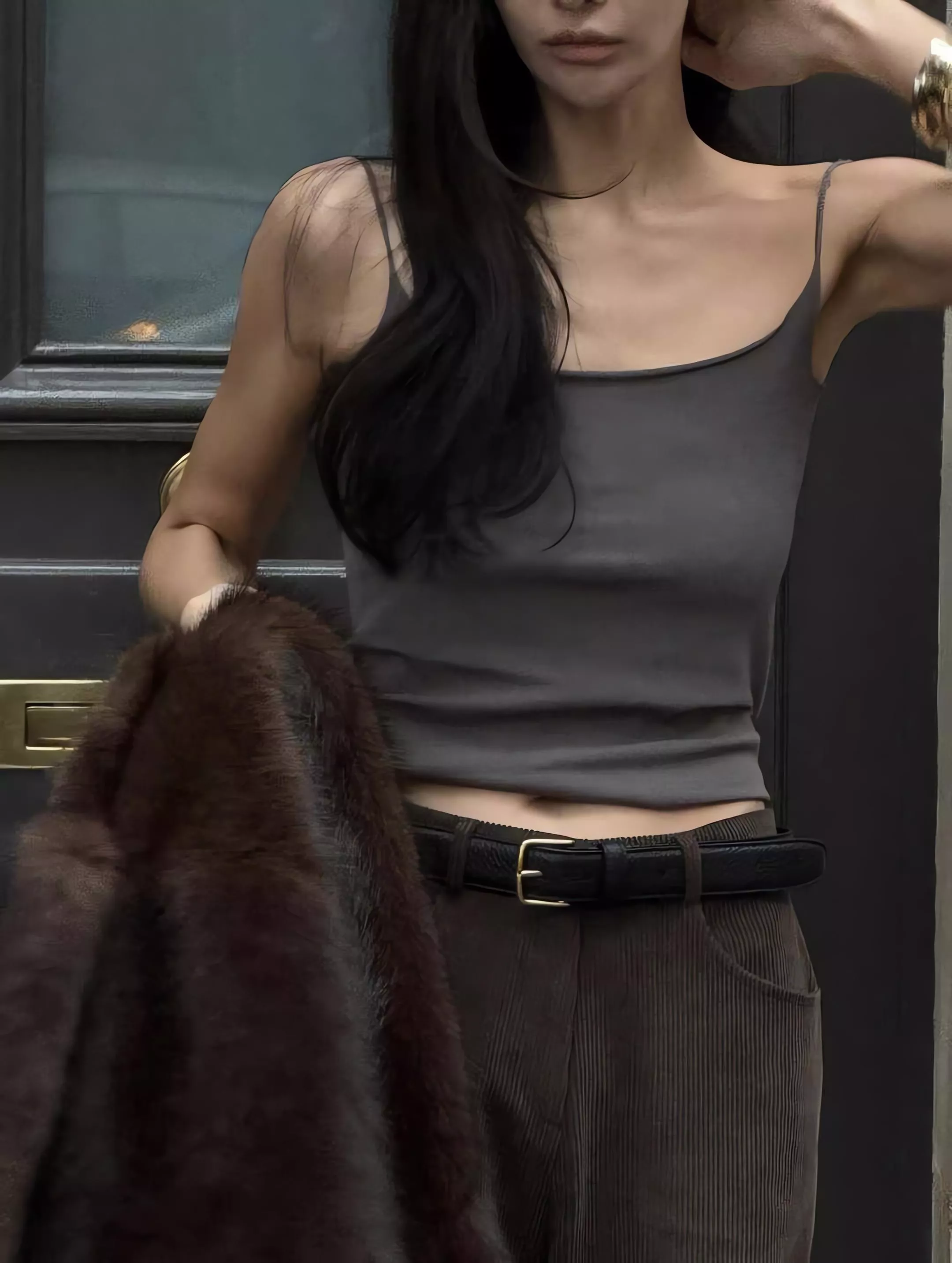 Outfit 挖背羊毛細肩帶背心