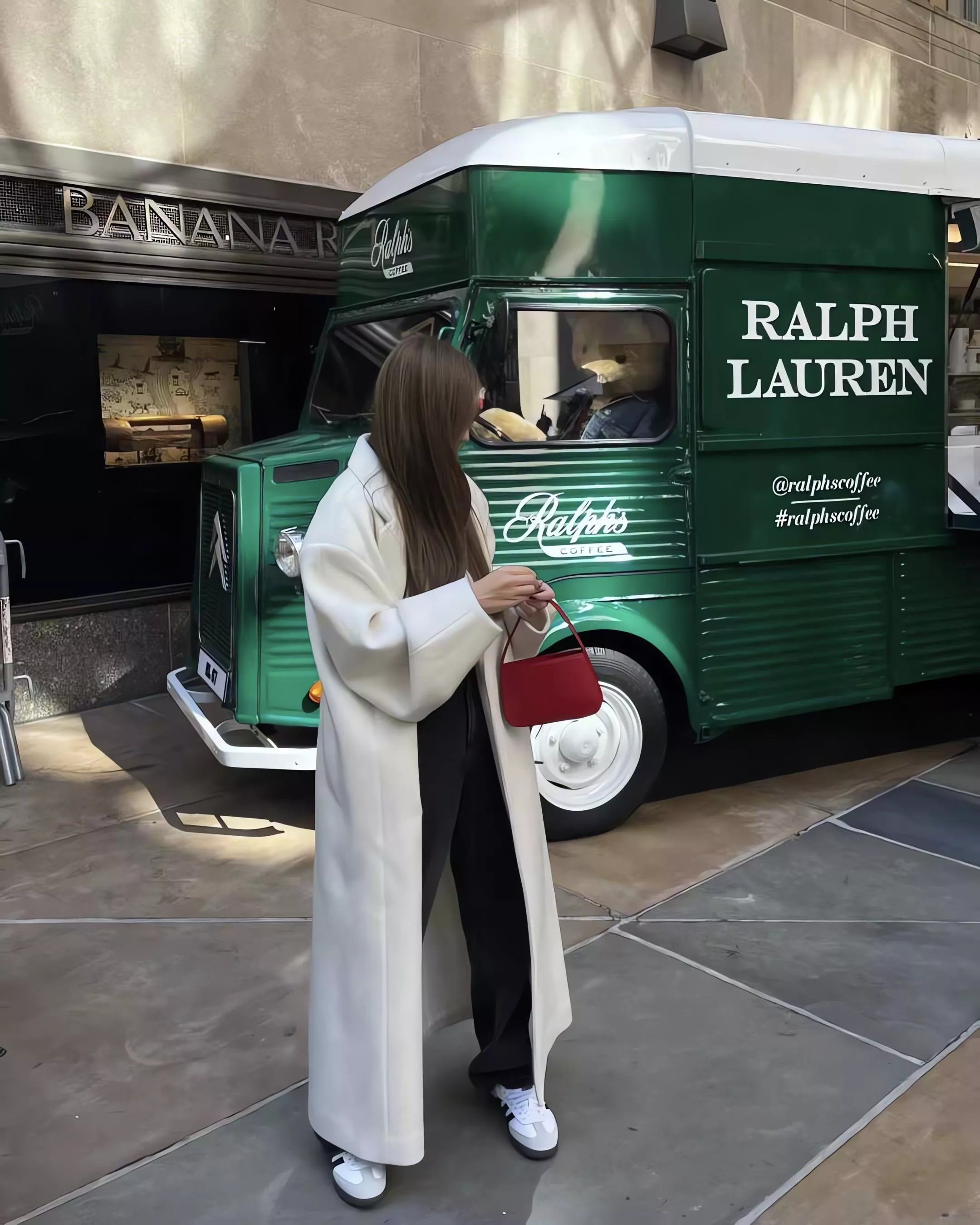 Outfit 設計師款長版大衣外套 立體縮袖設計