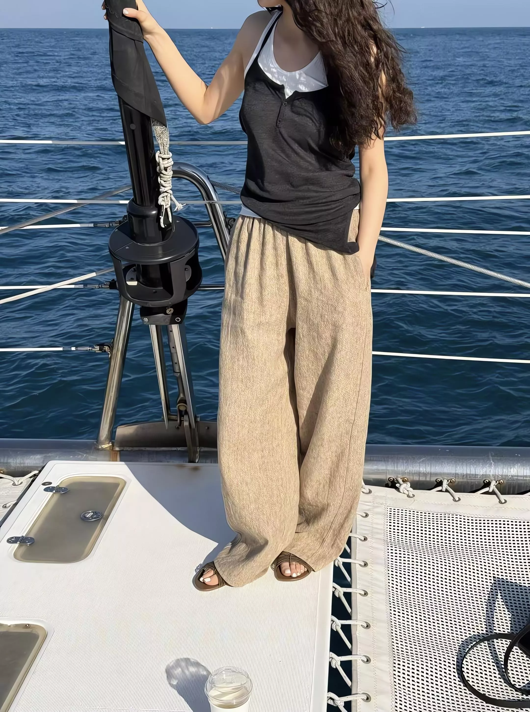 Lake 顯瘦顯高的夏日鬆弛感穿搭 鬆緊腰亞麻休閒寬褲