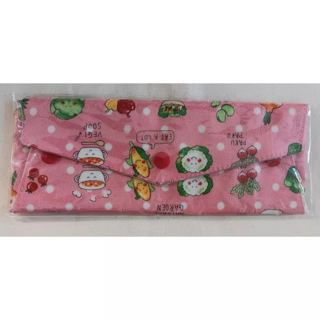 ✝️台灣製～日本進口防水布| 防水餐具袋(小)／環保餐具袋／餐具包／吸管袋／筆袋／手作材質：塑膠四合扣，裡和外皆為防水布料