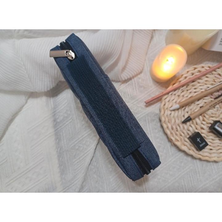 ✝️防水聖經書套 Bible/ 16K尺寸 / 防水材質 /金色銀色電繡魚標誌隨機出貨/外部附口袋 / 拉鍊式