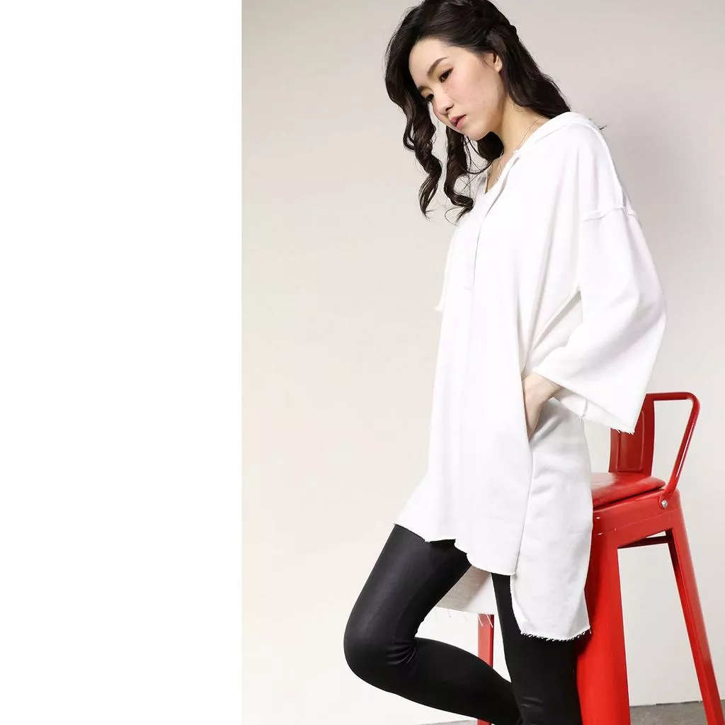 白色 寬鬆七分袖 顯瘦 質感 修身前短後長蓋屁屁長版七分袖連帽棉麻衫T恤長袖上衣 K002