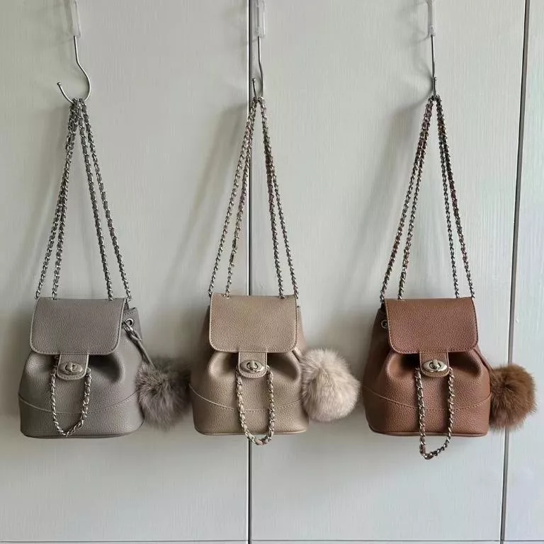 韓國時尚款 毛小 水桶側背包 鍊條包 素色轉扣 掀蓋 小方包 鏈條包 小包包 包包