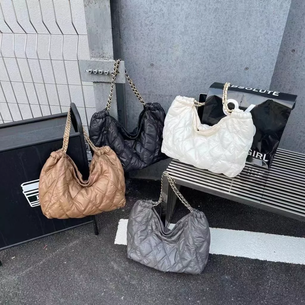 韓國時尚款 氣質 梯形托特包 小香風 菱格紋繡線 空氣包 側背大方包 鍊條包 鏈條包 菱格包 側背包 單肩包 包包