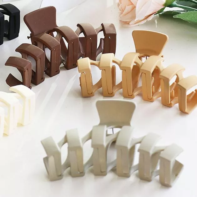 韓系百搭大號啞光 鯊魚夾 洗澡抓夾 女 氣質 優雅 後腦勺夾子 髮飾 R1