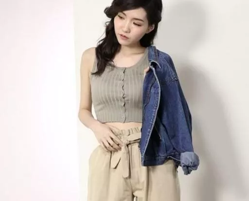 經典必敗款 開襟圓領直條紋針織低胸露肚臍高腰小背心上衣‧灰綠色/K029