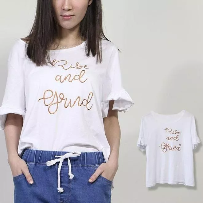 韓‧夏圓領棉質英文字母刺繡荷葉袖上衣短袖上衣T恤上衣大學T恤顯瘦寬鬆棉麻上衣白T【小U連線】K103