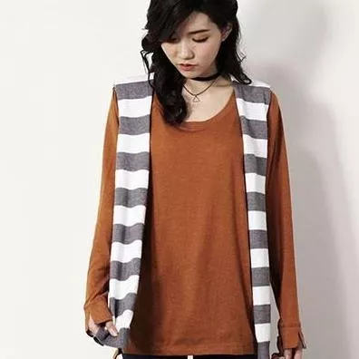 正韓 韓製 圓領好搭棉質寬鬆顯瘦袖口反摺素面長袖T恤長袖上衣‧土黃色【k013】