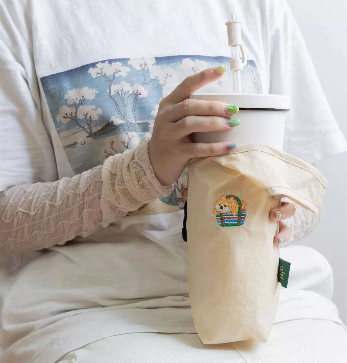 刺繡飲料袋｜柴柴茄芷袋