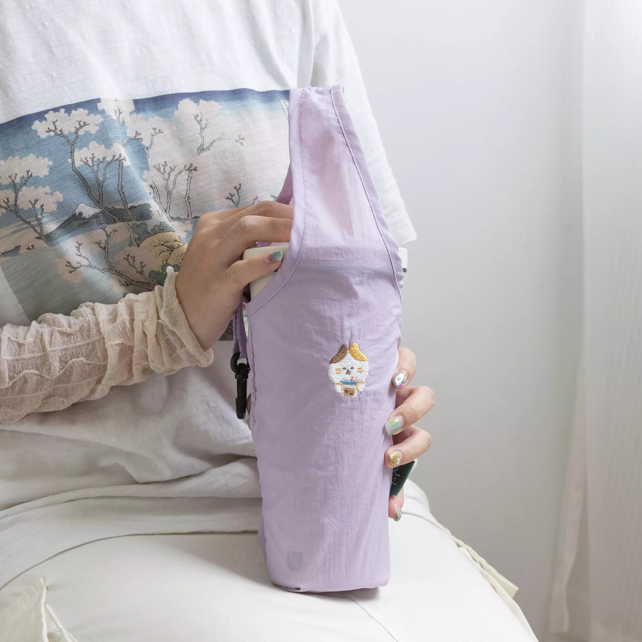刺繡飲料袋｜花貓喝珍奶
