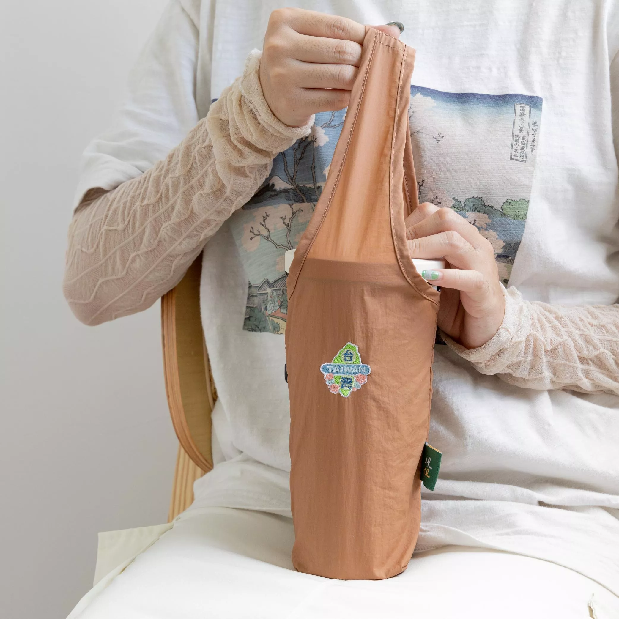 刺繡飲料袋｜復古台灣