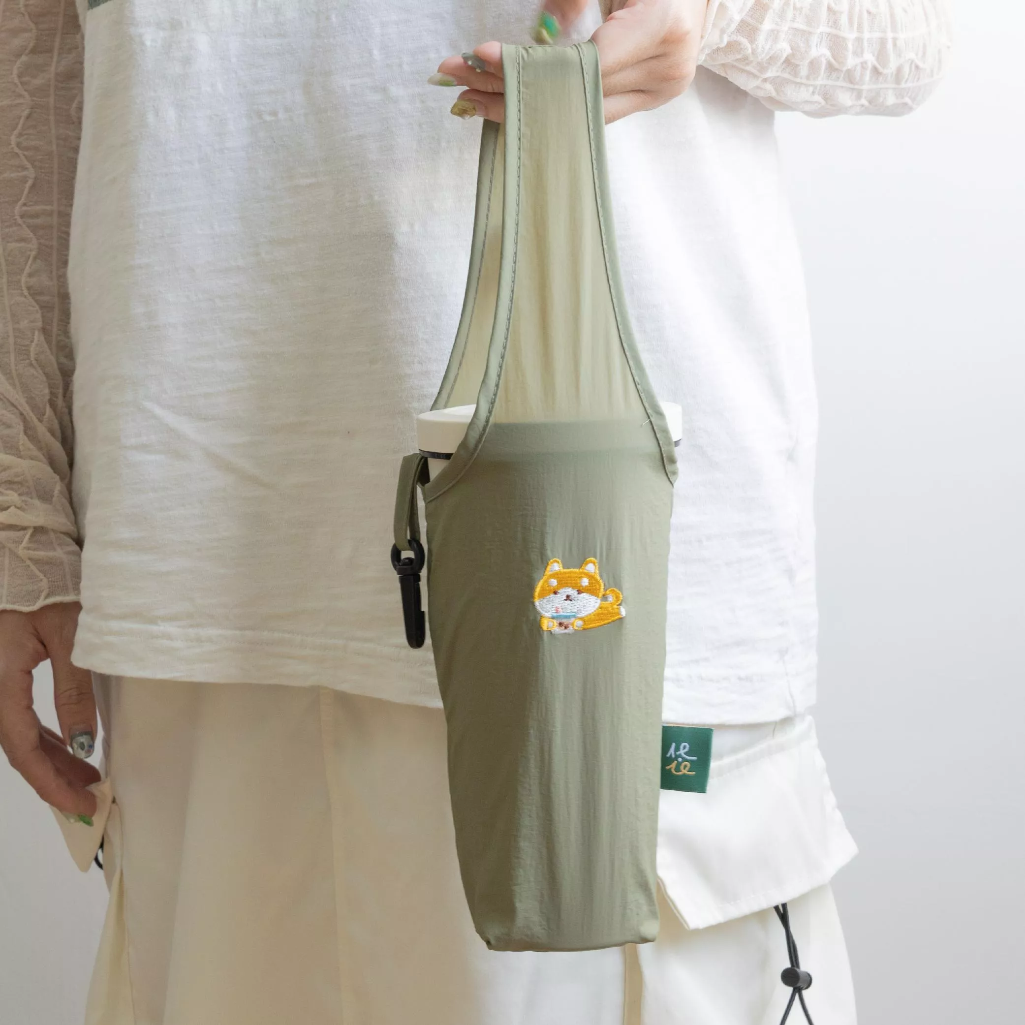 刺繡飲料袋｜柴柴喝珍奶