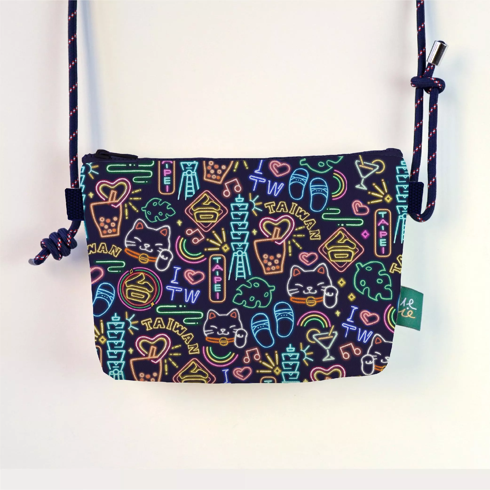 遊台灣旅行小包｜霓虹台北城