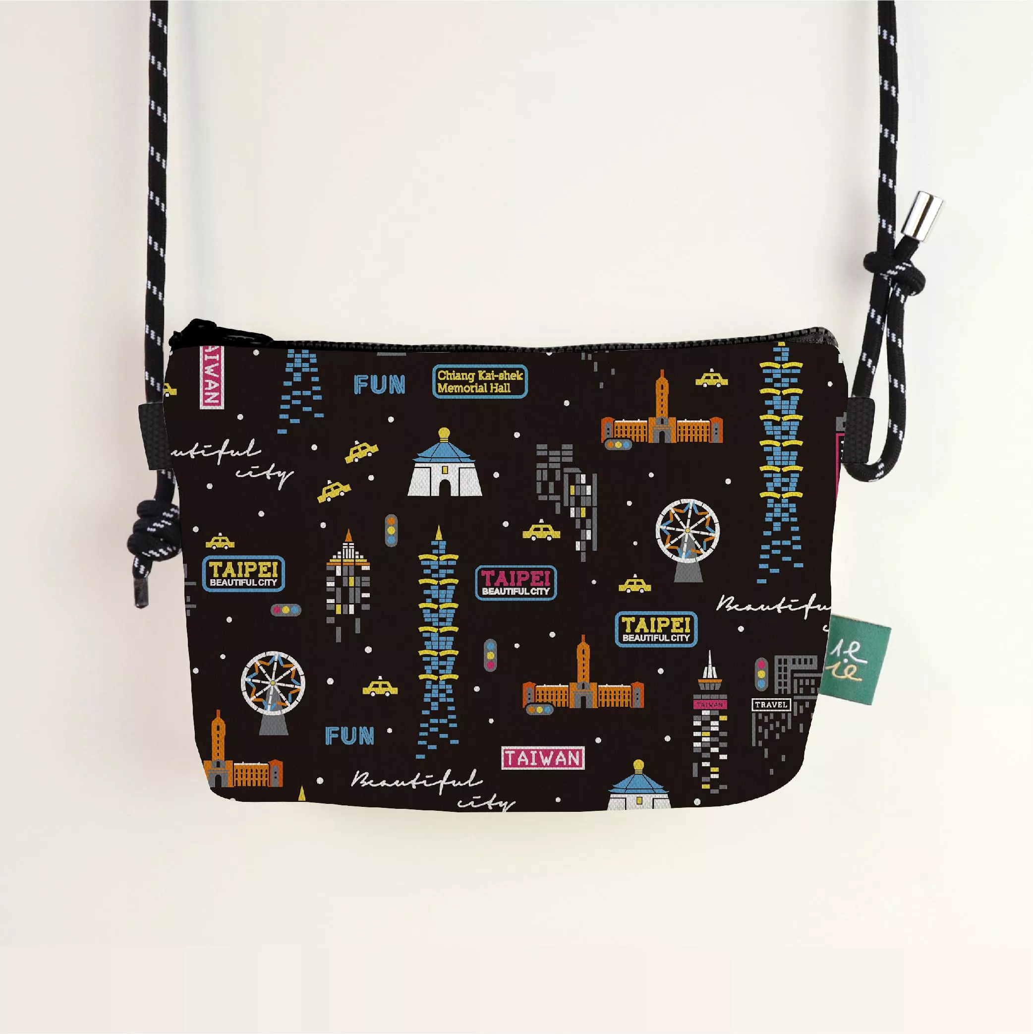 遊台灣旅行小包｜夜訪台北