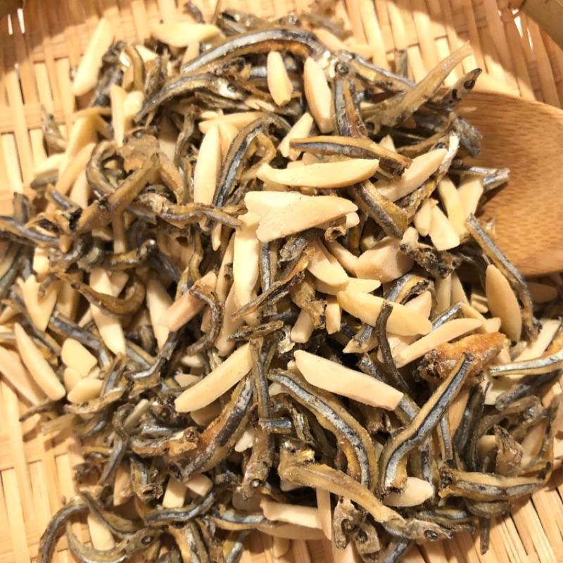 杏仁小魚乾 300克/600克 夾鏈袋包裝