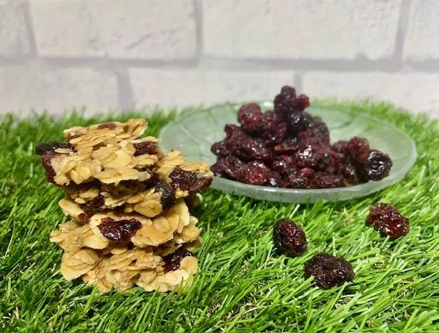 蔓越莓/薑黃胡椒燕麥脆片120克 異麥芽寡糖 X 杏仁片 X 黑糖 輕盈零食新選擇