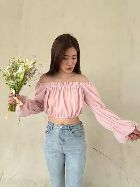 春夏新款 露肩公主袖短版上衣