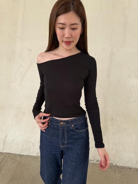 微性感斜肩顯瘦上衣