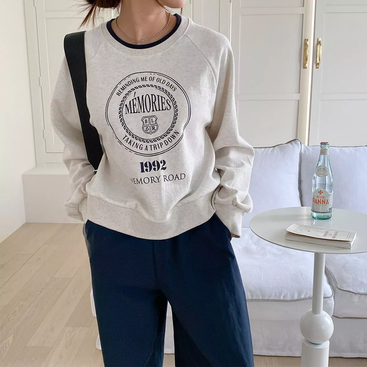 撞色拼接長袖大學T