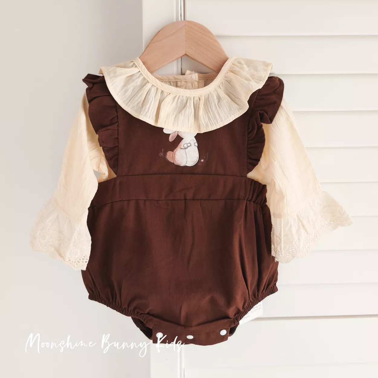 重工蕾絲寬袖背帶套裝