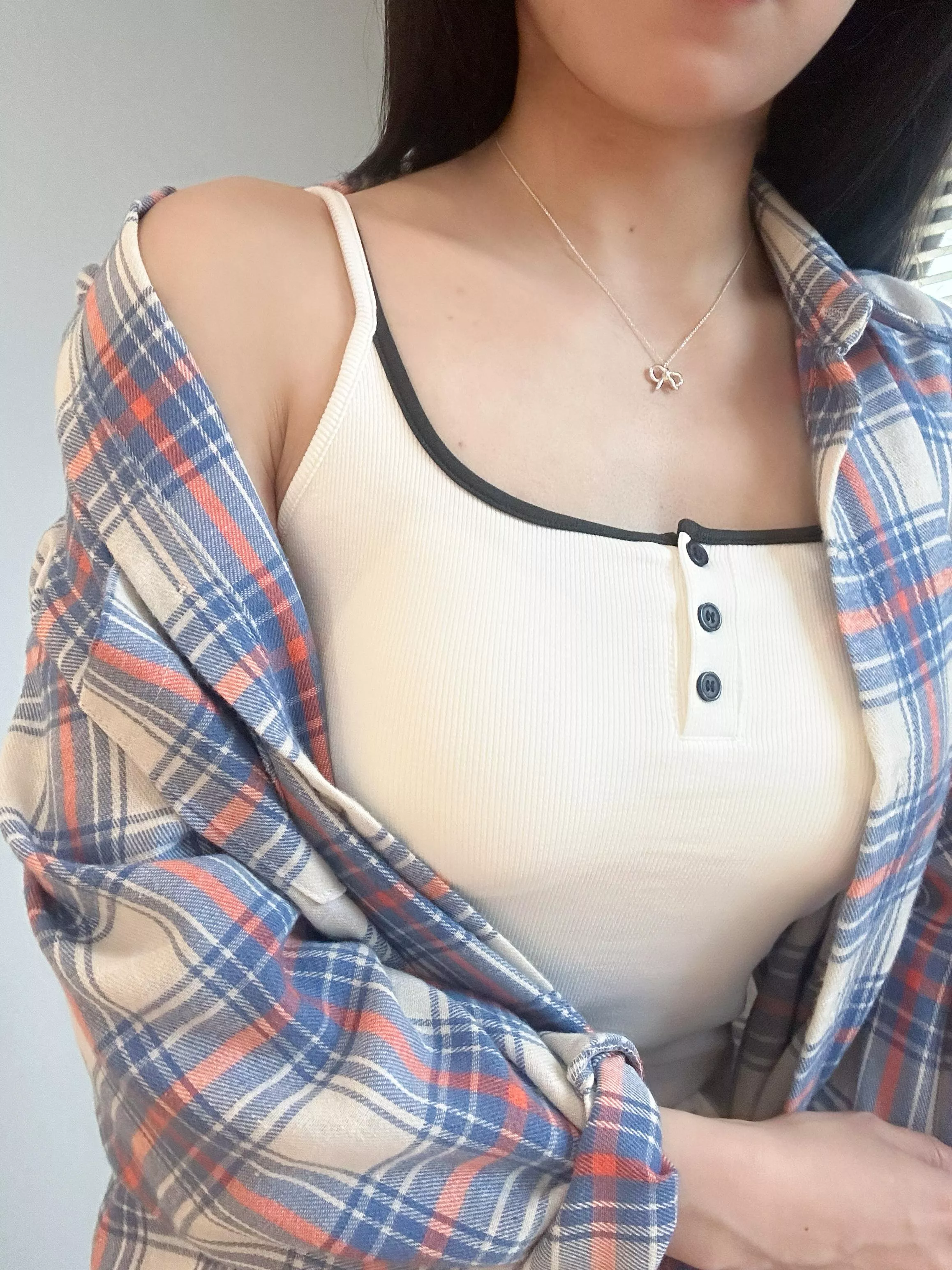 《Monday base》正韓排扣細肩帶bra top
