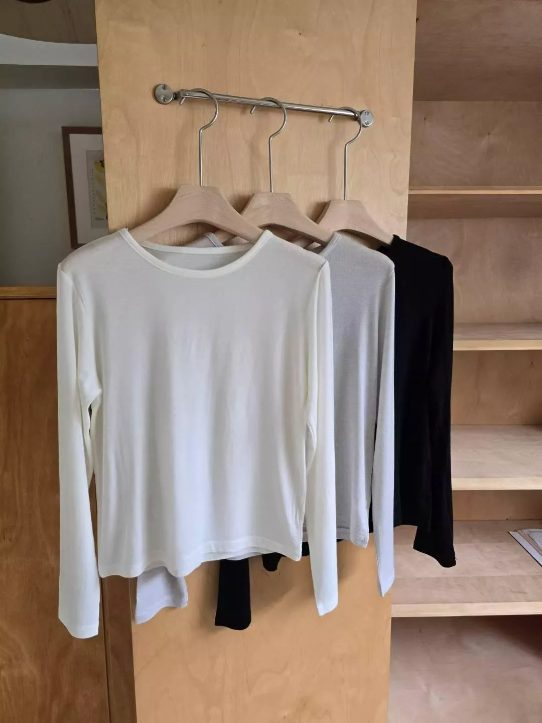 《Soft Base》正韓高品質軟Q內搭 (天絲85%、羊毛10%)