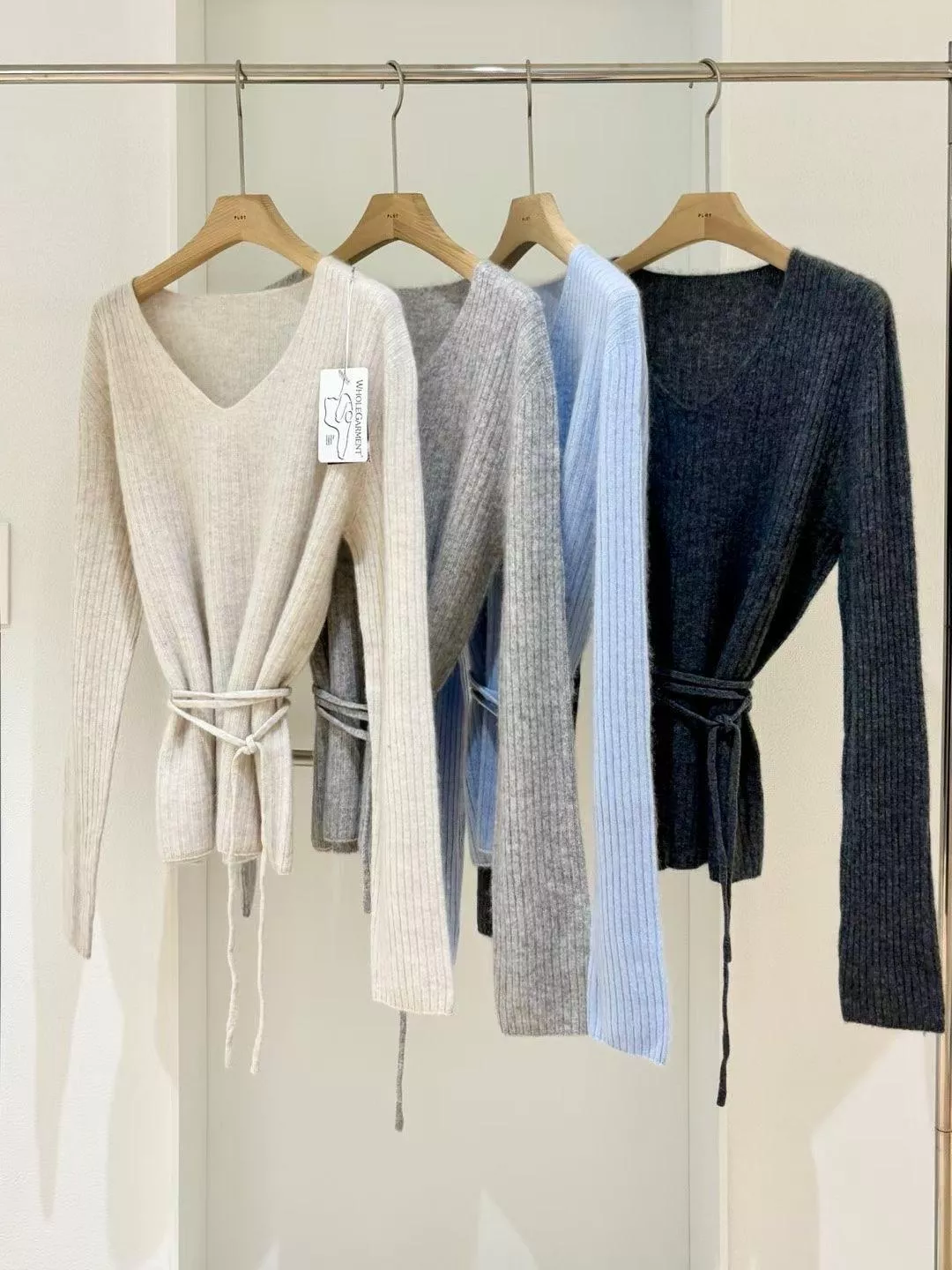 《Serene Knit》正韓100%羊毛超柔軟綁帶針織