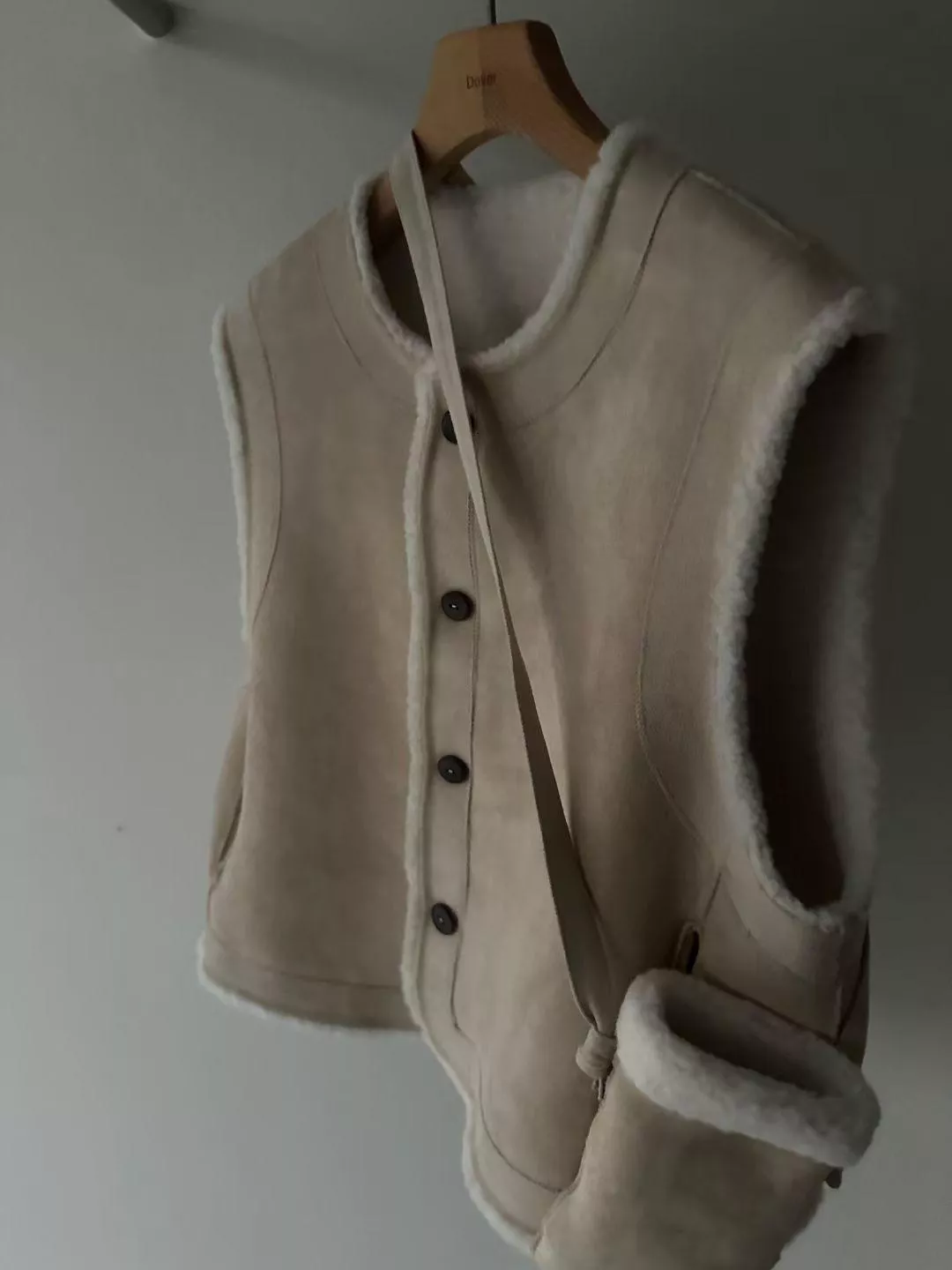 《小熊出門散步》正韓麂皮羔羊雙面背心x小包set