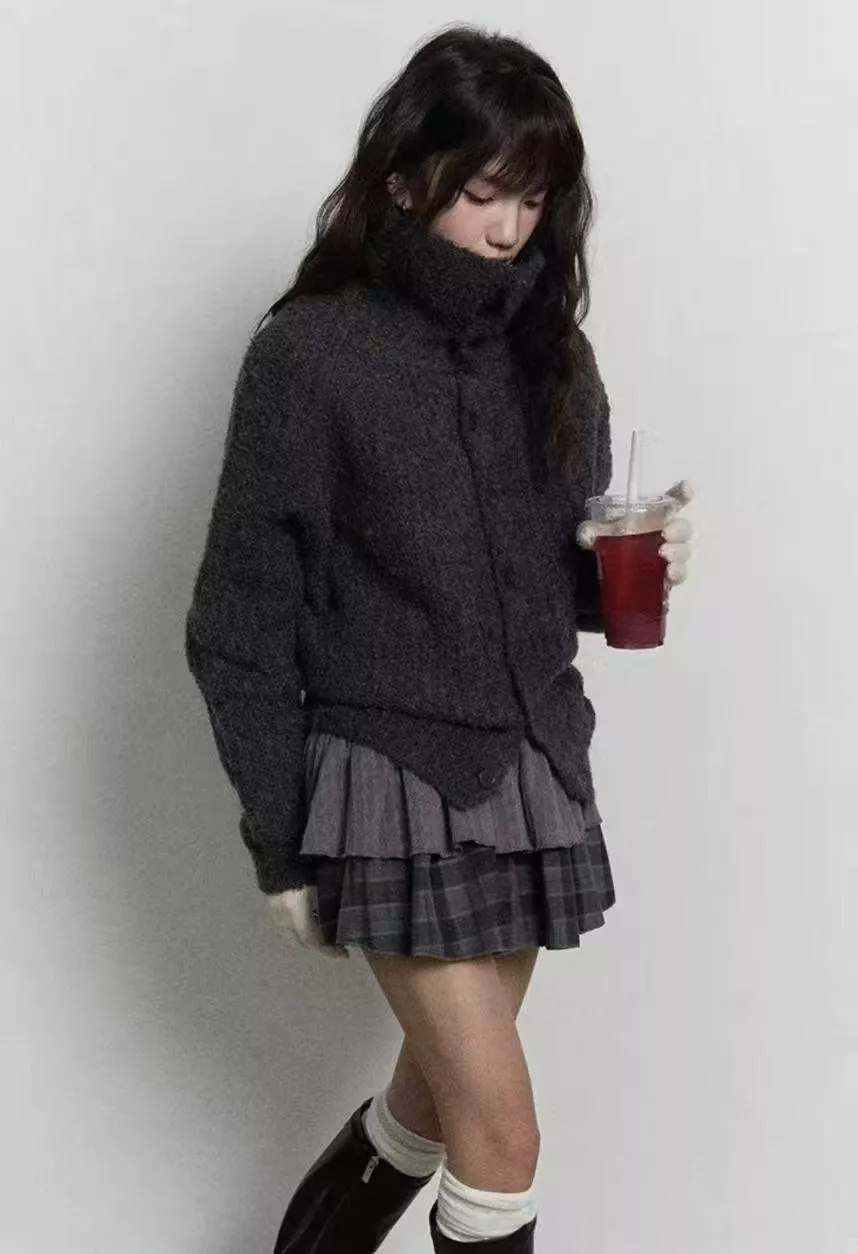 《漫步里斯本》排扣翻領針織