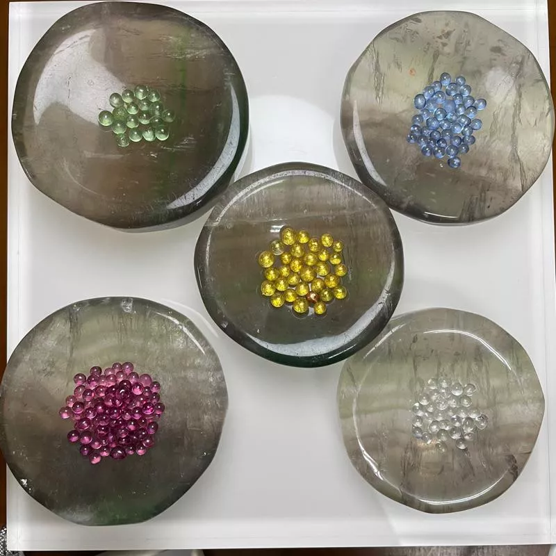 佛陀頭蓋骨 頂骨舍利 2~3mm