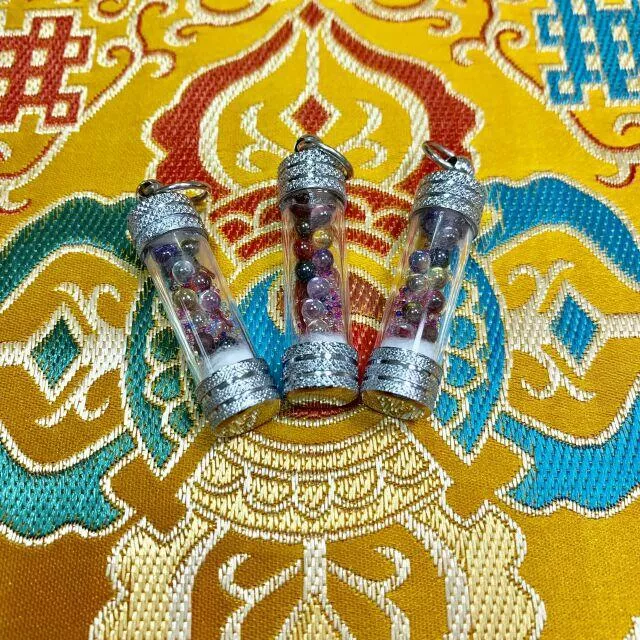 泰國水龍珠 + 佛陀血舍利 Naga eyes 9色 水龍珠