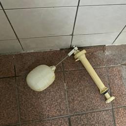 馬桶水箱浮球進水器快速更換