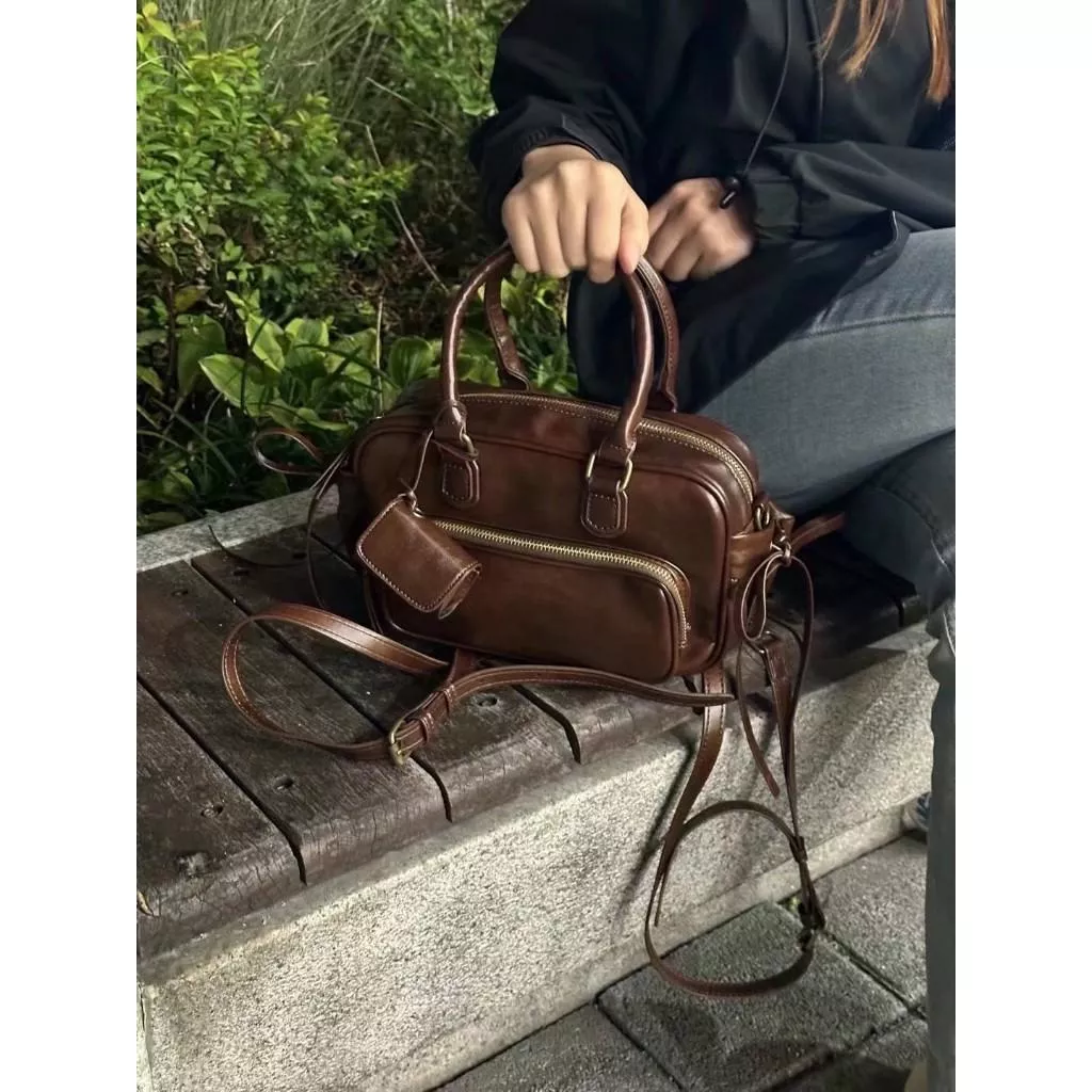 Skyler🇰🇷 Léonie 仿牛皮蝴蝶結波士頓包