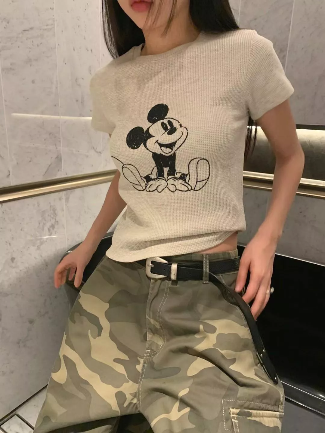 Skyler🇰🇷 FORMAL 米奇微笑針織短T