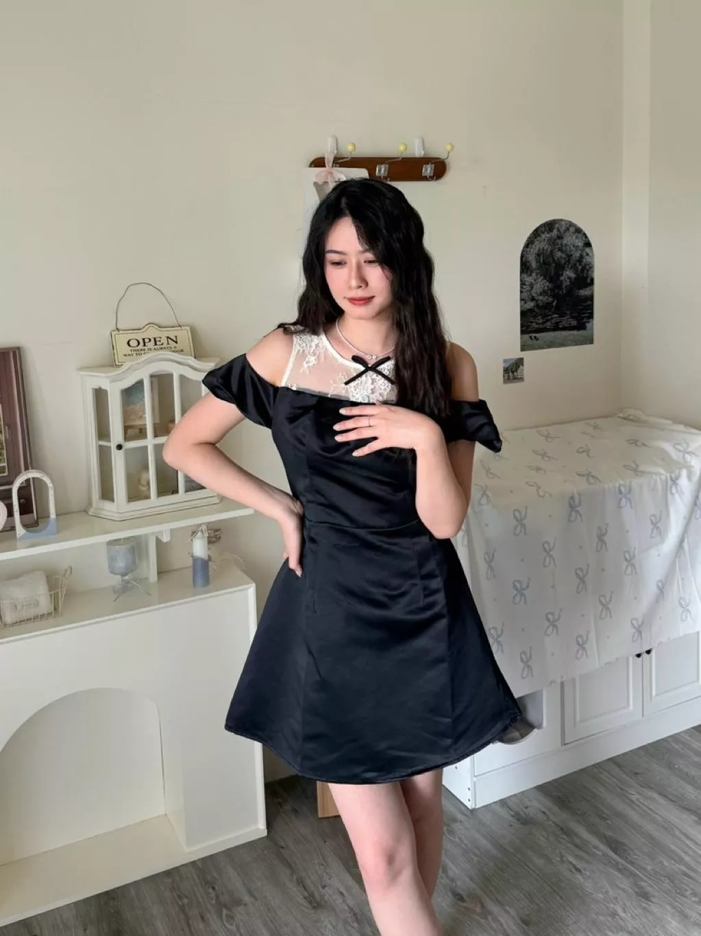 黑緞迷情洋裝｜Ａ字版型｜生日｜舞會｜婚禮穿搭