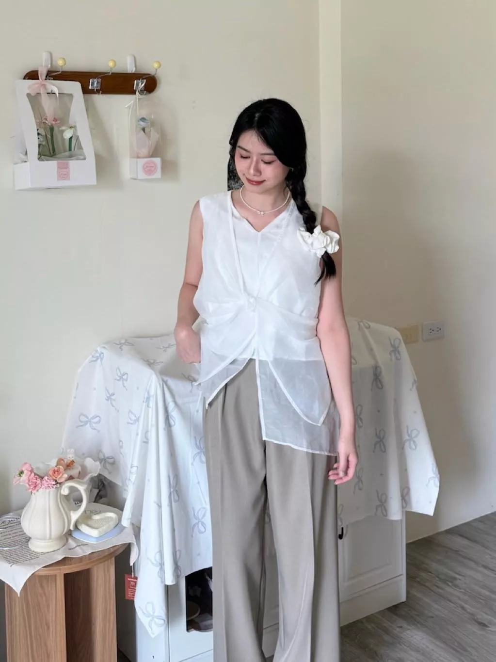 極簡扭結知性感層紗背心｜上班｜約會