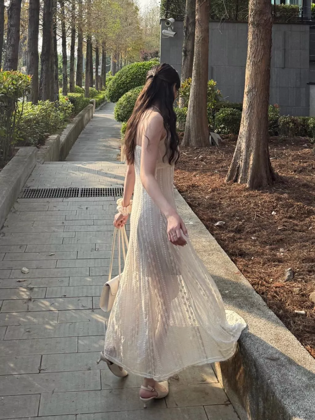 [現貨] 凡爾賽之夢蕾絲細肩長洋裝｜渡假洋裝