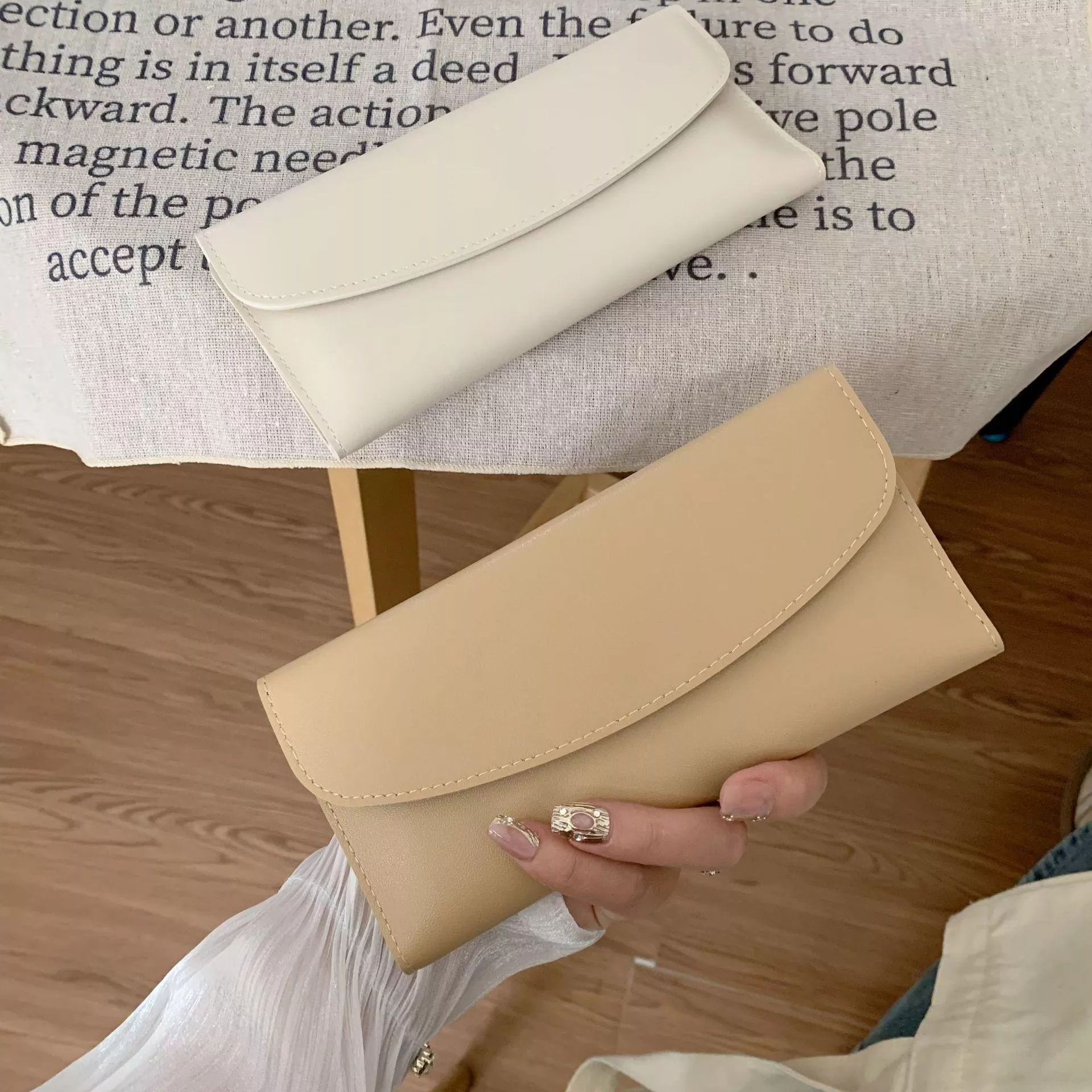 女士純色長款手拿錢包